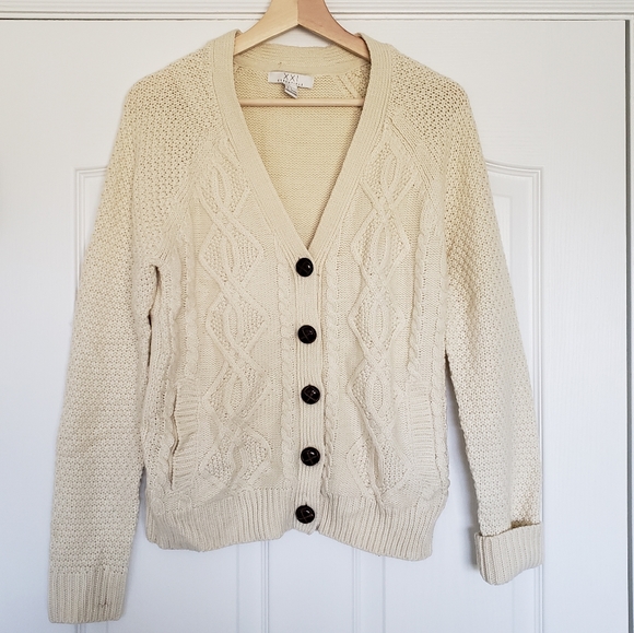 white cardigan forever 21